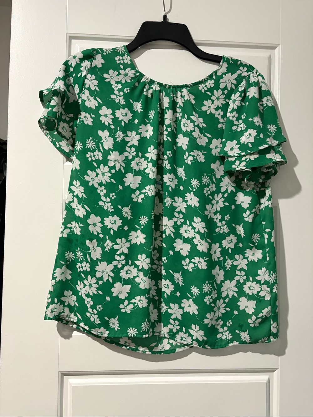 Women’s Green Floral Short-Sleeve Blouse